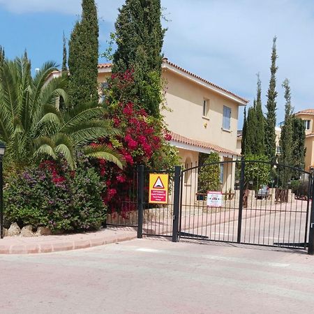 Modern Sea View Apartment Regina Gardens Paphos Extérieur photo
