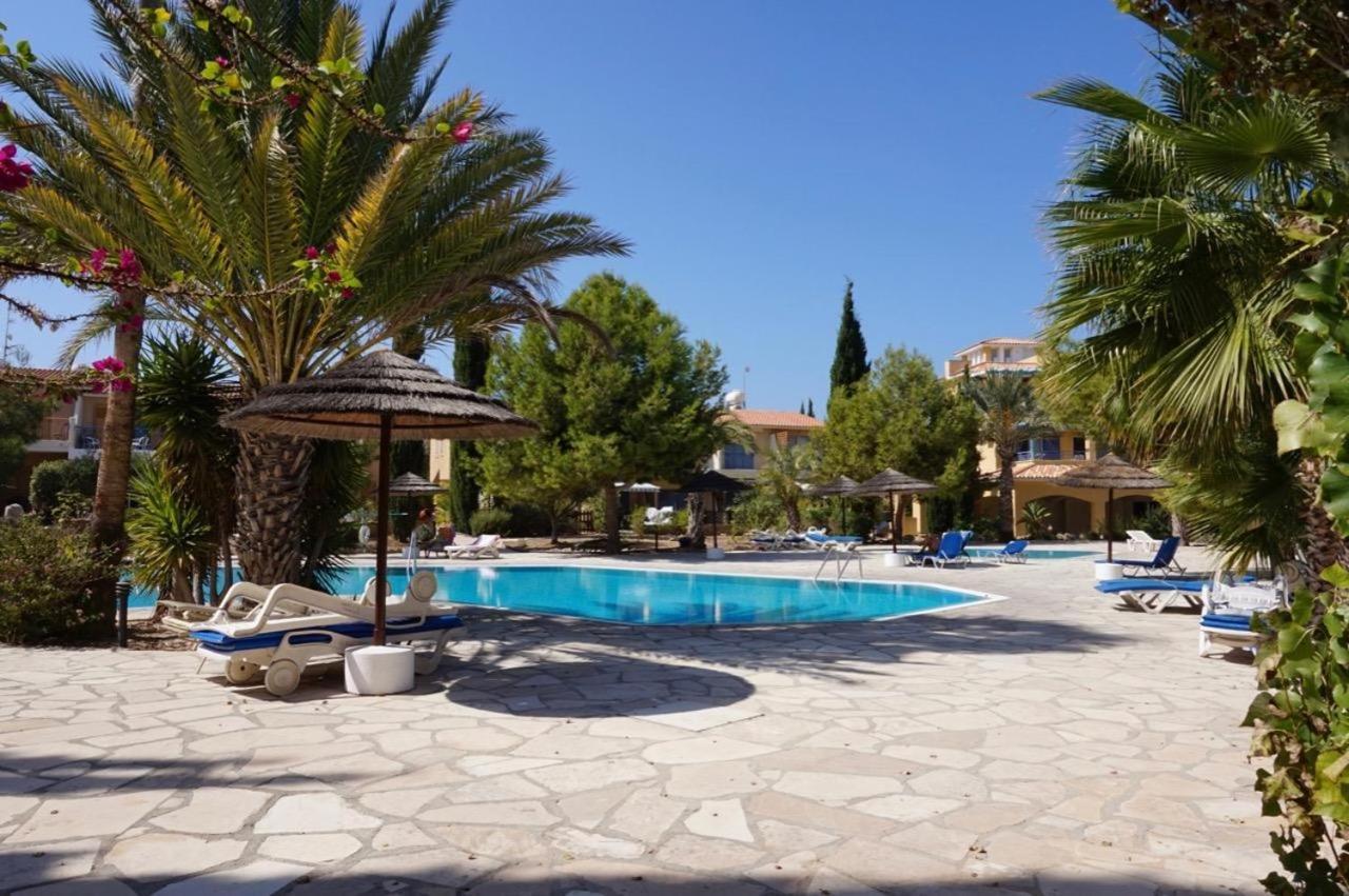 Modern Sea View Apartment Regina Gardens Paphos Extérieur photo